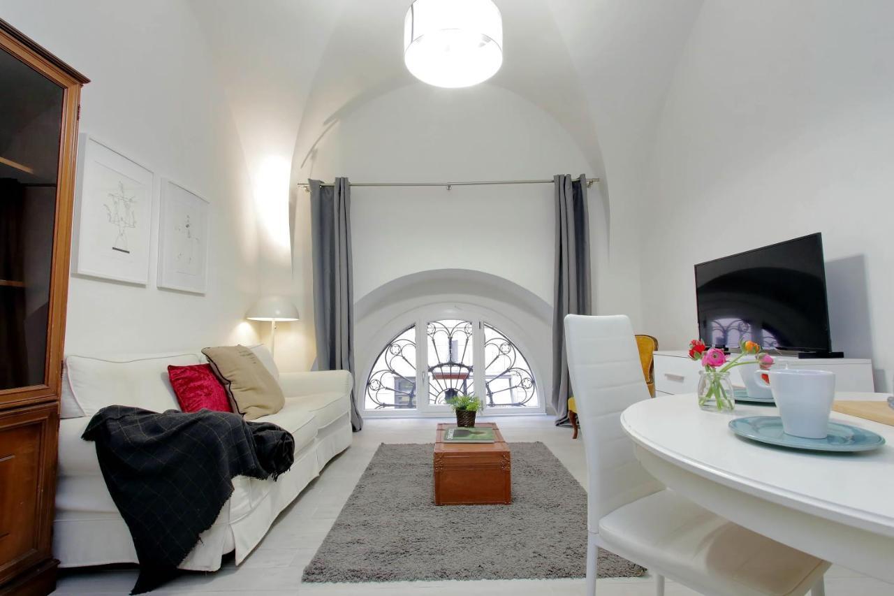 Ponte Cavour Apartment Rzym Zewnętrze zdjęcie